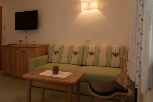 Hotel Edelwei�-schl�ssl