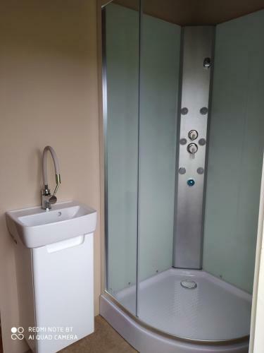 Apartamento Na Samot? U Lesa