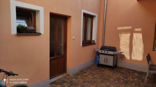 Apartamento Dome?ek Ve Dvo?e