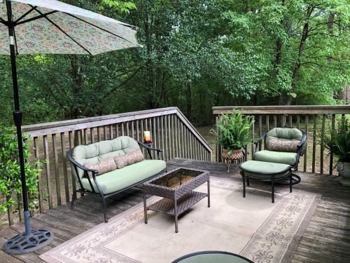 Houndstooth Cottage