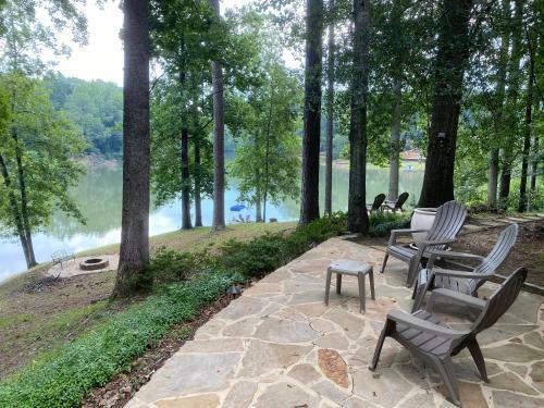 Spring Hill Lake House