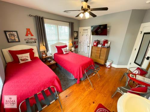 Hotel Bama Bed And Breakfast - Sweet Home Alabama Suite