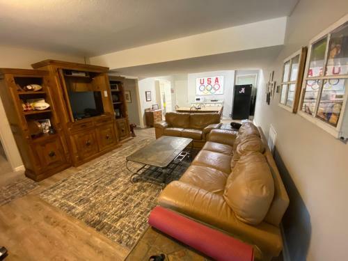 Spring Hill Lake House Apartment