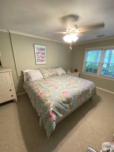 Spring Hill Lake House Apartment