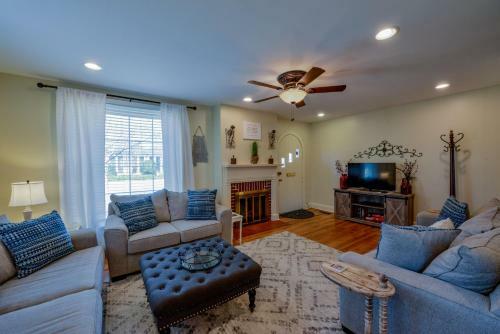 Uptown Bama House