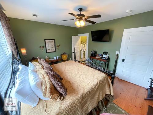Hotel Bama Bed And Breakfast - Tusk Suite