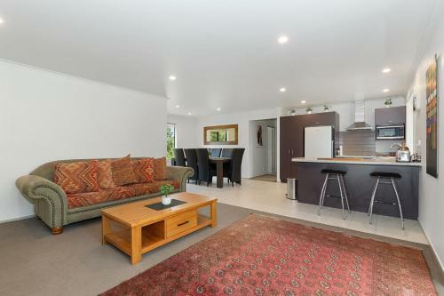 Thelma - Mangawhai Heads Holiday Home