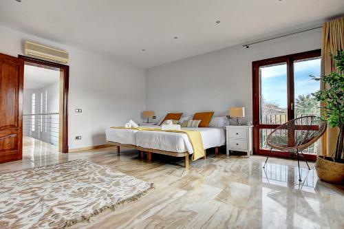 Villa Con Piscina