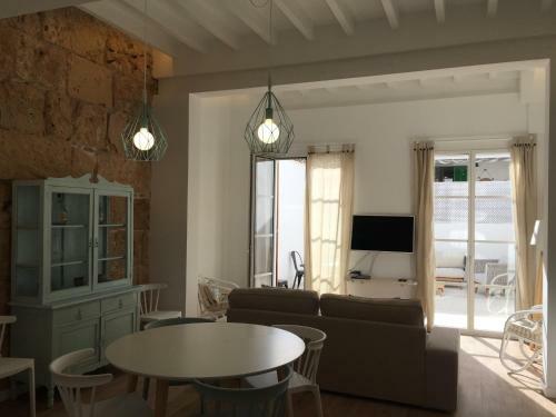Cream Homes Santa Catalina Etv