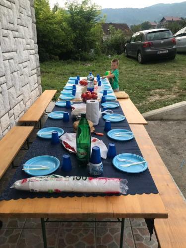 Bra?e D?ubo, Jajce