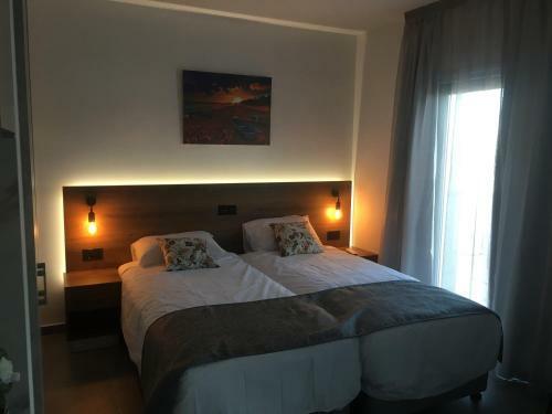 Apartamento Ellenapa Apts & Studios
