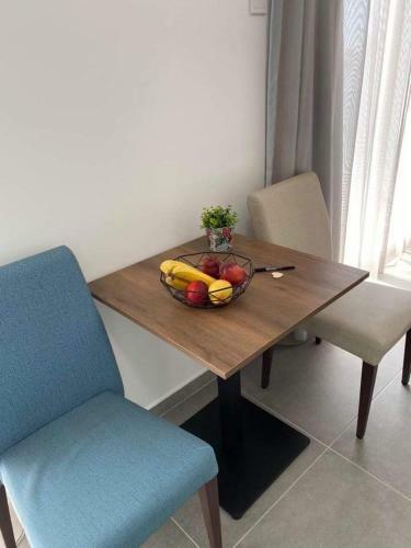 Apartamento Ellenapa Apts & Studios