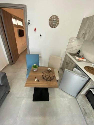 Apartamento Ellenapa Apts & Studios