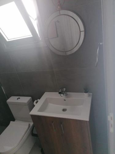 Apartamento Ellenapa Apts & Studios