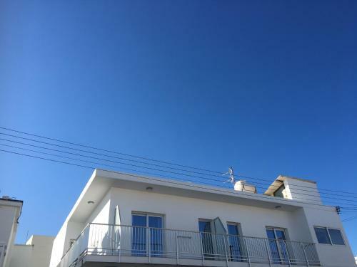 Apartamento Ellenapa Apts & Studios