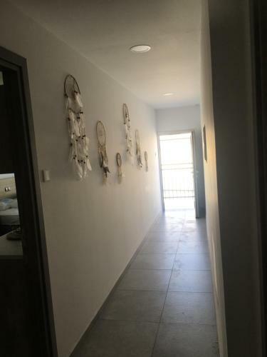 Apartamento Ellenapa Apts & Studios