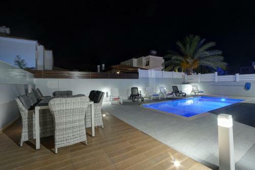Villa Carib Nissi