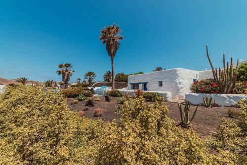 Seaside Villa La Graciosa