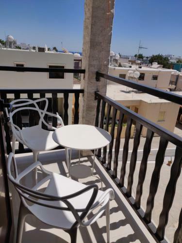 Elena Court Apartments