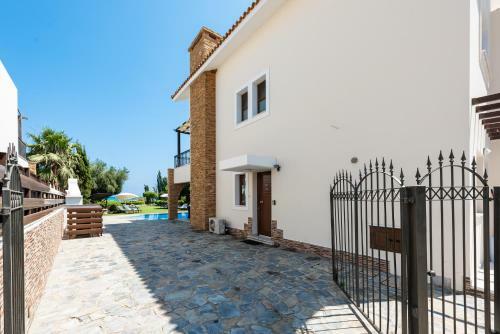 Villa Sea Front Oceanus H3