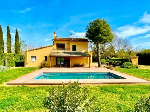 Villa Mediterranean Paradise With Private Pool