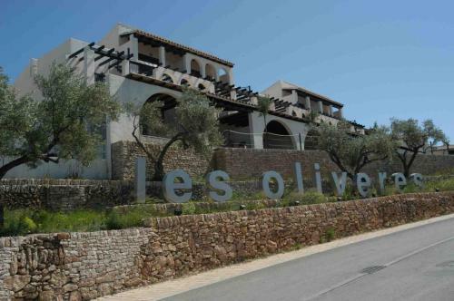 Oliveres 46