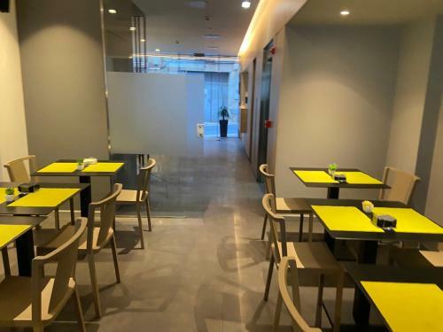 Hotel Mestral Perell�