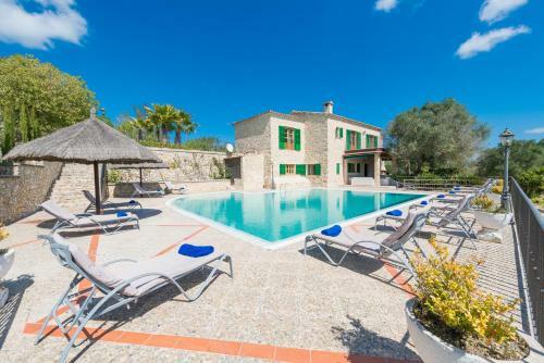Villa March-ita