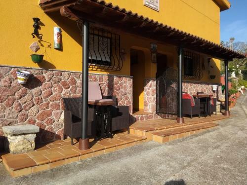 Apartamentos. Turis. Castiello
