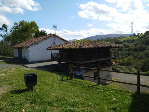 Agroturismo La Casona De Sovi�a
