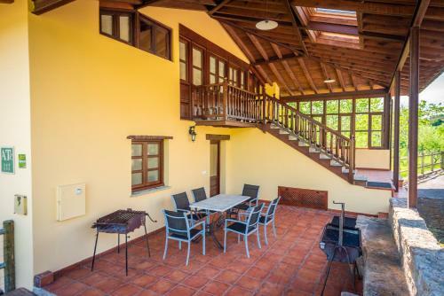 Agroturismo La Casona De Sovi�a