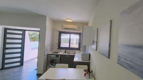 Nissi Twins Apartments