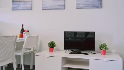 Nissi Twins Apartments