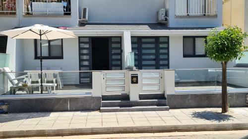 Nissi Twins Apartments