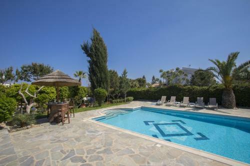 Villa In Ayia Napa With A Pool!