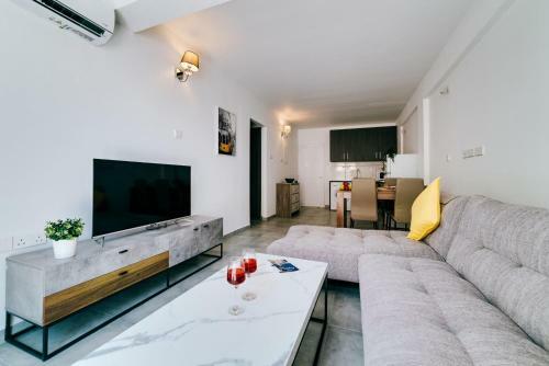 Apartment Cycy