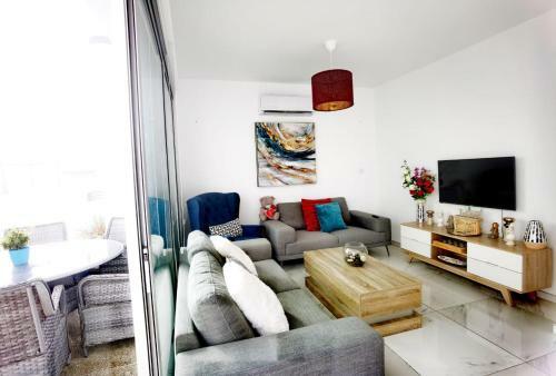 Elite Blue Sunset 3 Bedroom Villa
