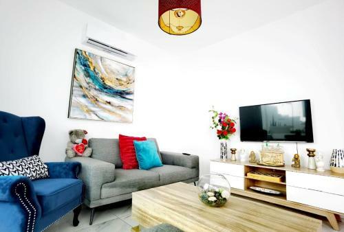Elite Blue Sunset 3 Bedroom Villa