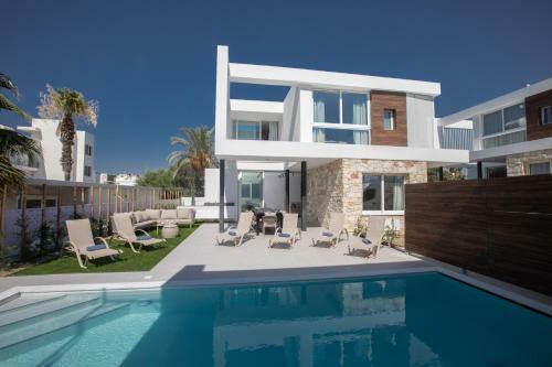 Kube Luxury Villas