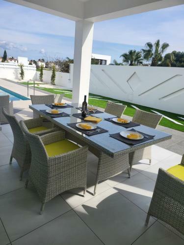 Georgimaria Azure Luxury Sea Villa