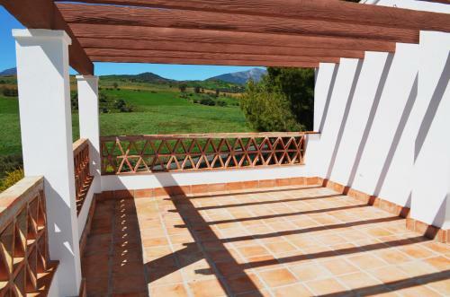 Casa Grande / Rosas Cantares