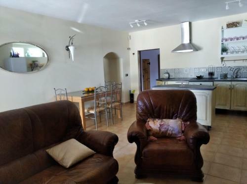 Home Benitez Pizarra