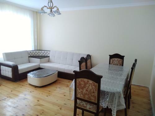 Hostal Comfort House With Large Yard