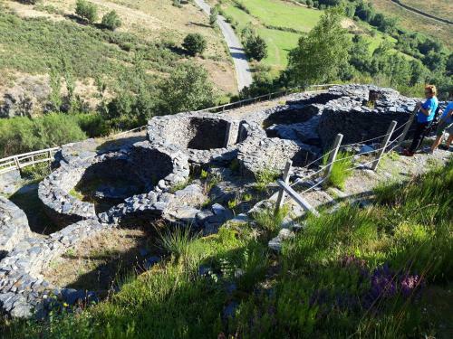 C R Altobierzo, 9 H Y 9 Ba�os