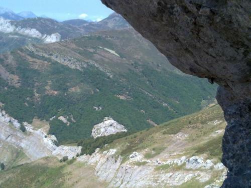 C R Altobierzo, 9 H Y 9 Ba�os