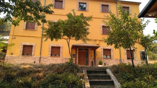 C R Altobierzo, 9 H Y 9 Ba�os