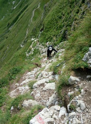 C R Altobierzo, 9 H Y 9 Ba�os