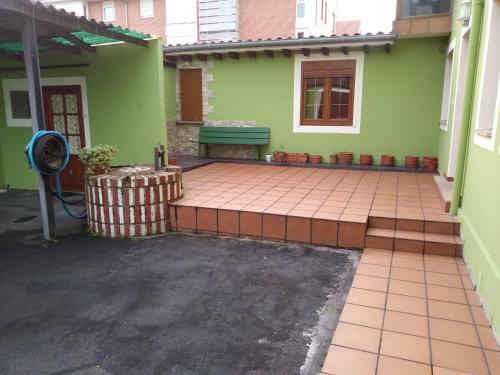 Casa Con Jardin