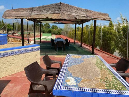 Espectacular Villa En La Nuc�a. Privacidad Total.