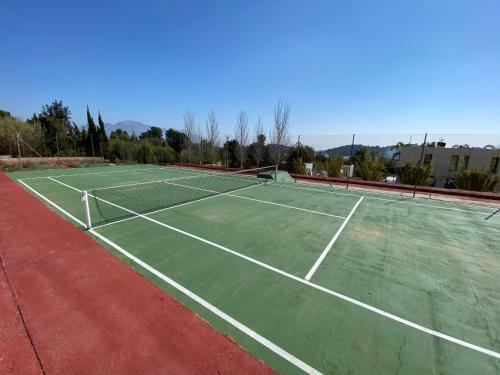 Espectacular Villa En La Nuc�a. Privacidad Total.